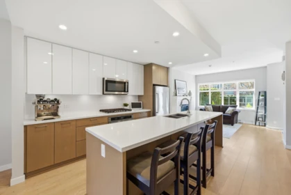 TH6 271 Francis Way, New Westminster, BC, New Westminster — Townhouse for sale