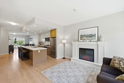 TH6 271 Francis Way, New Westminster, BC, New Westminster — Townhouse for sale