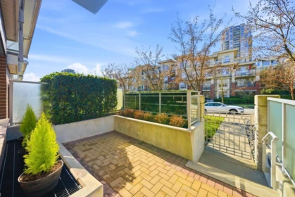 TH6 271 Francis Way, New Westminster, BC, New Westminster — Townhouse for sale