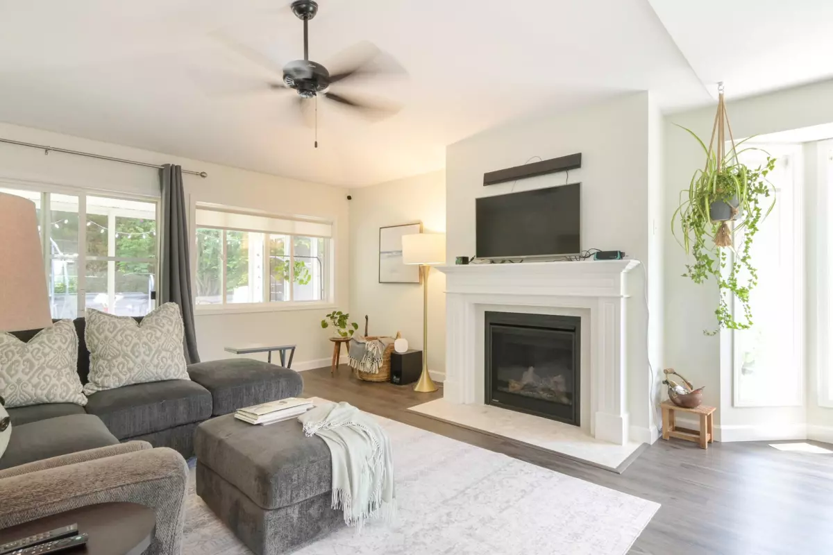 Family Room Photo of 192 6001 Promontory Road, Chilliwack, BC