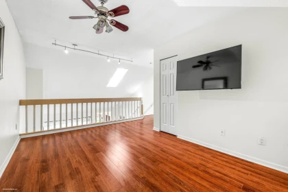 Loft / Bonus Room Photo of 222 7837 120a Street, Surrey, BC