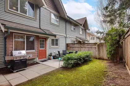 Garden / Landscaping Photo of 17 22977 116th Avenue, Maple Ridge, BC