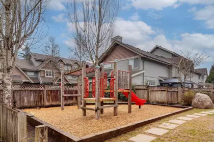 Swimming Pool Photo of 17 22977 116th Avenue, Maple Ridge, BC