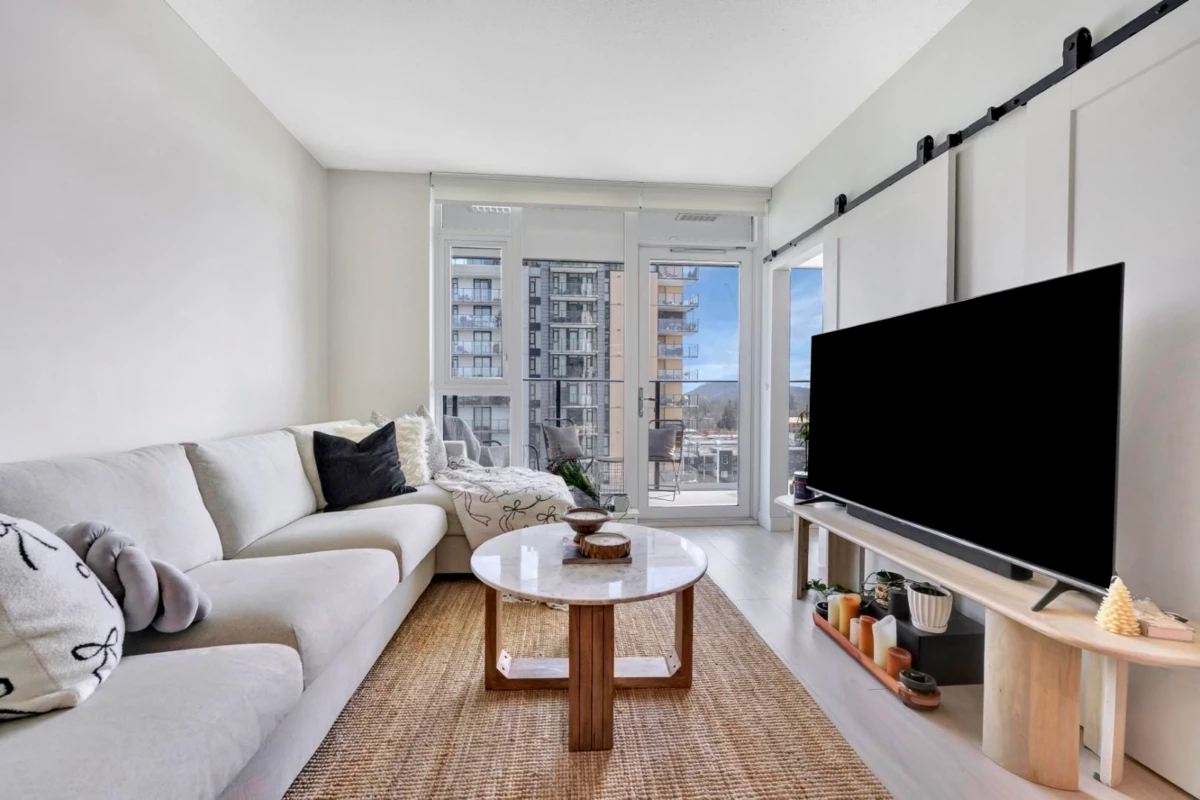 Family Room Photo of 1102 1401 Hunter Street, Vancouver, BC