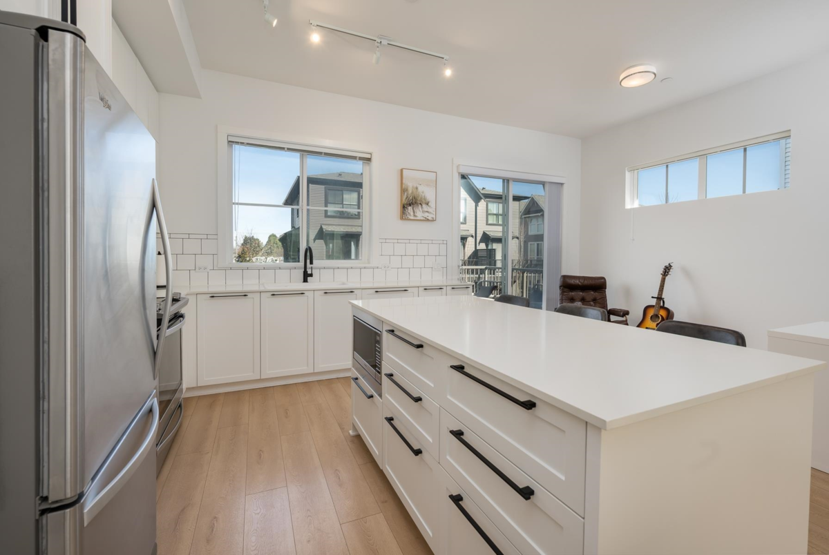 Dining Area Photo of 6 4726 Orca Way, Tsawwassen, BC