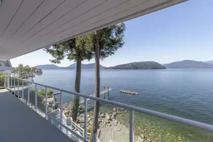 Outdoor Kitchen Photo of 4 Strachan Point Road, West Vancouver, BC