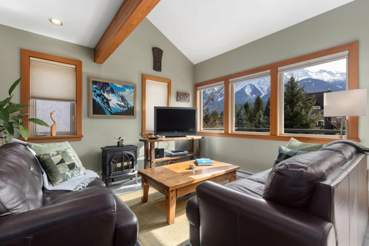 Living Room Photo of 1423 Willow Drive, Pemberton, BC