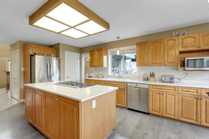 Guest Bathroom Photo of 9312 163 Street, Surrey, BC
