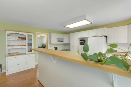 Hallway Photo of 9312 163 Street, Surrey, BC