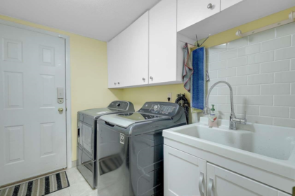 Office / Den Photo of 9312 163 Street, Surrey, BC