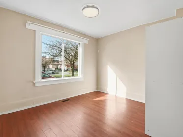 Primary Bedroom Photo of 2437 E 22nd Avenue, Vancouver, BC