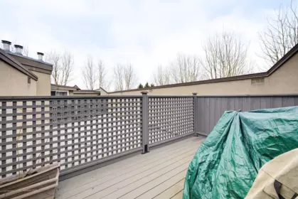 Front Yard Photo of 303 12088 66 Avenue, Surrey, BC