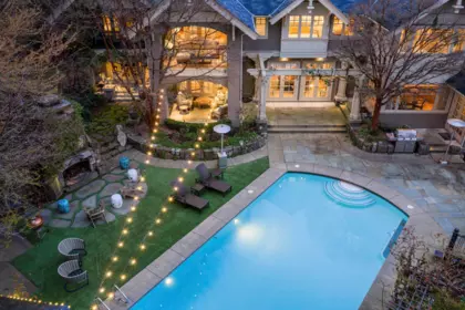 Front Yard Photo of 2958 Mathers Crescent, West Vancouver, BC