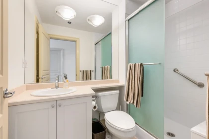 Primary Bathroom Photo of 205 1896 Marine Drive, West Vancouver, BC