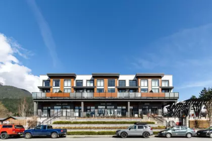 204 39767 Government Road, Squamish, BC, Squamish — Apartment/Condo for sale