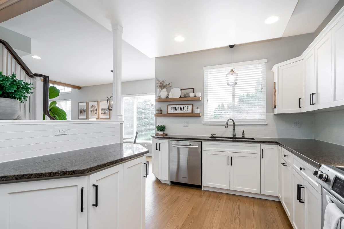 Dining Area Photo of 21075 86 Avenue, Langley, BC