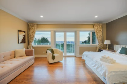Office / Den Photo of 1371 Burnside Road, West Vancouver, BC