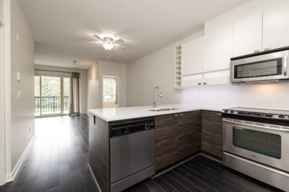 219 5655 210a Street, Langley, BC, Langley — Apartment/Condo for sale