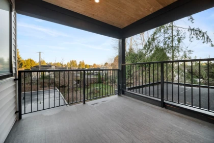 Staircase Photo of 14206 North Bluff Road, White Rock, BC