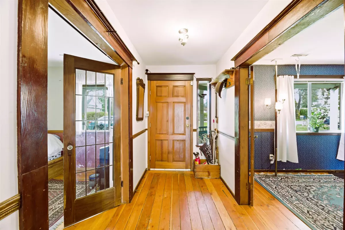 Family Room Photo of 8935 Glover Road, Langley, BC