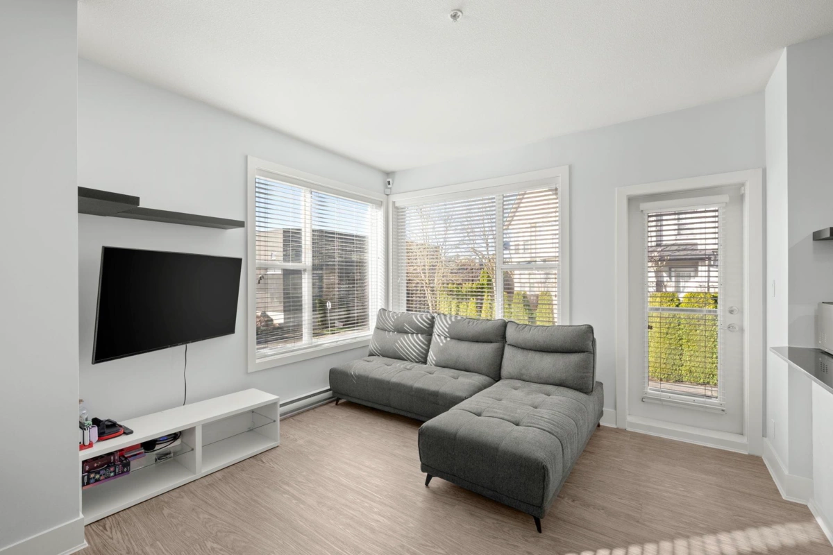 Dining Area Photo of 222 15956 86a Avenue, Surrey, BC