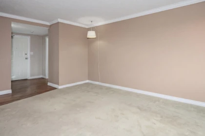 Primary Bedroom Photo of 707 31955 Old Yale Road, Abbotsford, BC