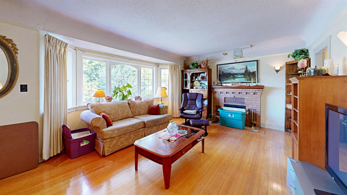 Dining Area Photo of 3624 Cambridge Street, Vancouver, BC