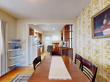Kitchen Photo of 3624 Cambridge Street, Vancouver, BC
