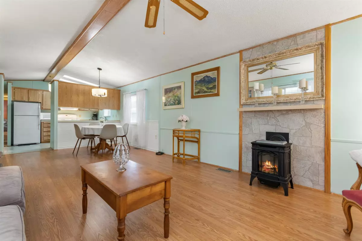 Dining Area Photo of 81 6035 Vedder Road, Chilliwack, BC