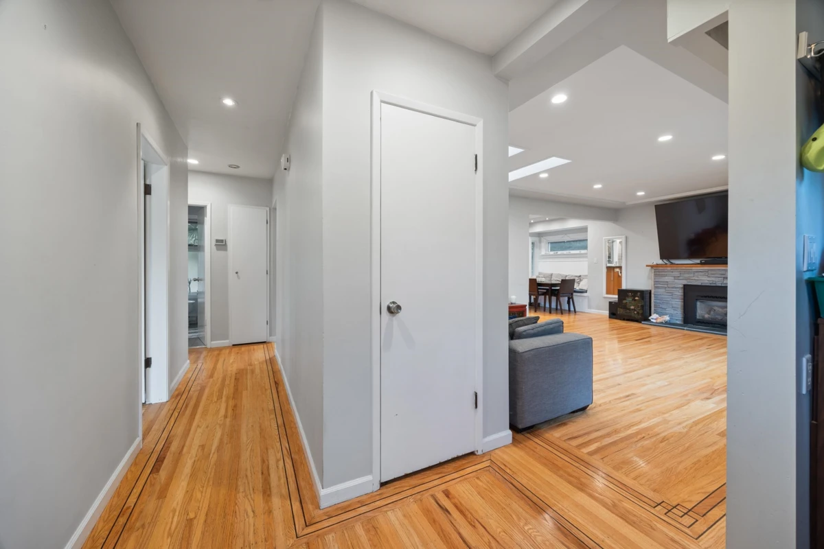 Dining Area Photo of 3007 Noel Drive, Burnaby, BC
