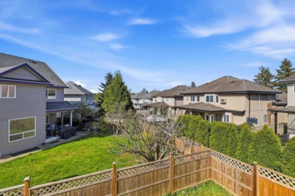 Garden / Landscaping Photo of 14665 76a Avenue, Surrey, BC