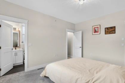 Walk-In Closet Photo of 20180 Stanton Avenue, Maple Ridge, BC