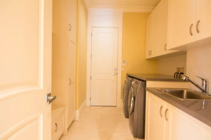 Hallway Photo of 7928 Sunnyholme Crescent, Richmond, BC