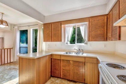 Breakfast Nook Photo of 5202 Hollywood Drive, Richmond, BC