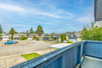 Front Yard Photo of 5202 Hollywood Drive, Richmond, BC