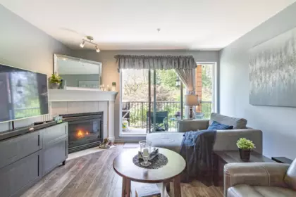 Breakfast Nook Photo of 205 12207 224 Street, Maple Ridge, BC