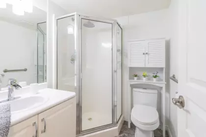 Primary Bathroom Photo of 205 12207 224 Street, Maple Ridge, BC