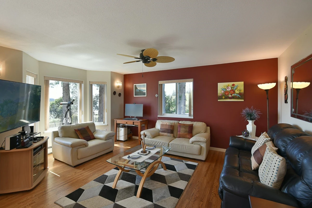 Exterior Rear Photo of 6502 Sunshine Coast Highway, Sechelt, BC