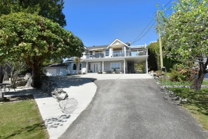 Hot Tub / Spa Photo of 6502 Sunshine Coast Highway, Sechelt, BC