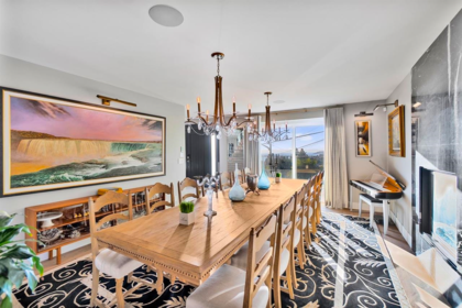 Breakfast Nook Photo of 1388 21st Street, West Vancouver, BC