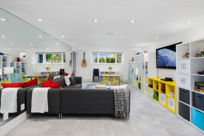 Garage Interior Photo of 1388 21st Street, West Vancouver, BC