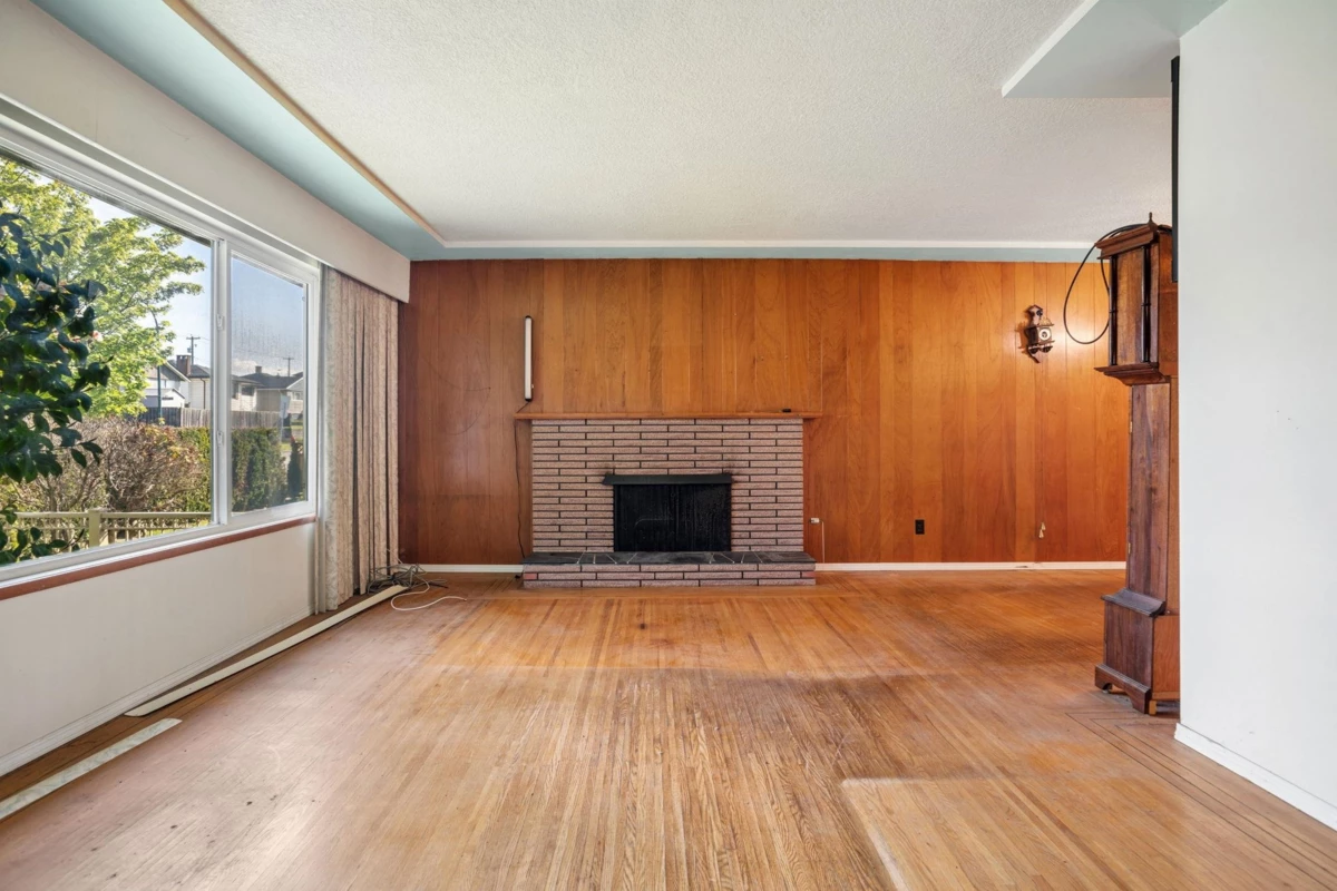 Family Room Photo of 1388 E 60th Avenue, Vancouver, BC