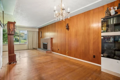 Breakfast Nook Photo of 1388 E 60th Avenue, Vancouver, BC