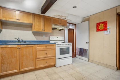 Garage Interior Photo of 1388 E 60th Avenue, Vancouver, BC