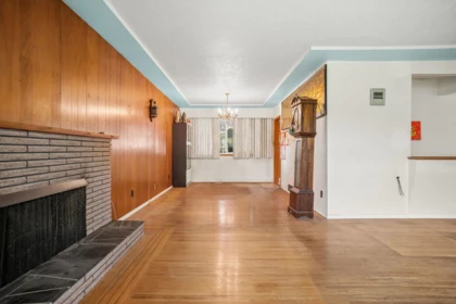 Kitchen Island Photo of 1388 E 60th Avenue, Vancouver, BC