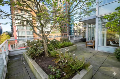 402 480 Robson Street, Vancouver, BC, Vancouver — Apartment/Condo for sale