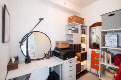 Office / Den Photo of 402 480 Robson Street, Vancouver, BC