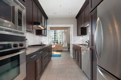 320 4685 Valley Drive, Vancouver, BC, Vancouver — Apartment/Condo for sale
