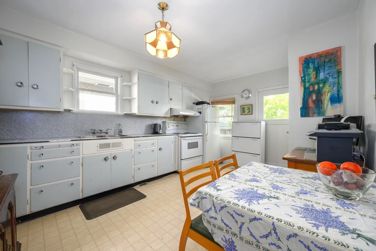 Dining Area Photo of 2633 Venables Street, Vancouver, BC