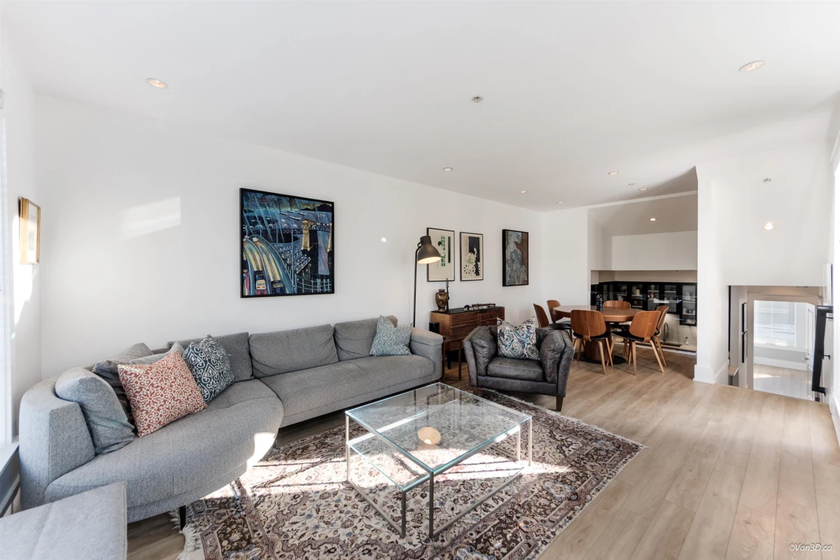 Dining Area Photo of 1017 W 8th Avenue, Vancouver, BC